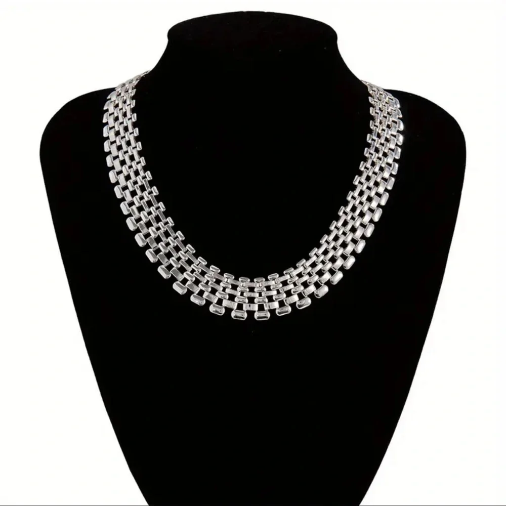 Exaggerated Hollow Chain Necklace Punk Hip-hop Style Silver Color Necklace - Picture 8 of 8